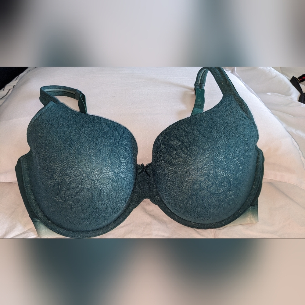 Lane Bryant 44DD lightly lined lace T-shirt medium coverage bra